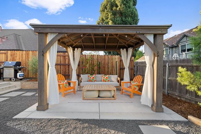 5716 Reinhold St, Fair Oaks, CA 95628