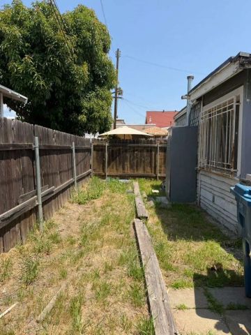 309 W Alhambra, Alhambra, CA 91801