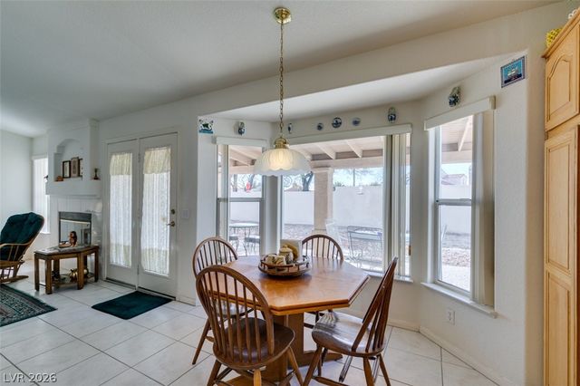 8113 Tropic Isle Circle, Las Vegas, NV 89128