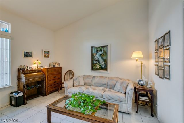 8113 Tropic Isle Circle, Las Vegas, NV 89128