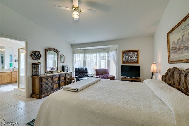 8113 Tropic Isle Circle, Las Vegas, NV 89128