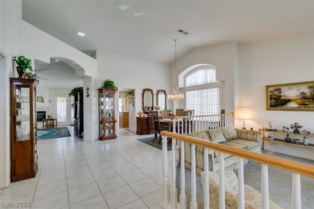 8113 Tropic Isle Circle, Las Vegas, NV 89128