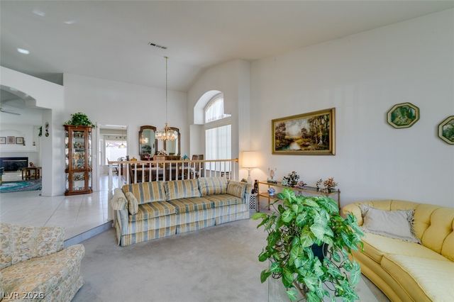 8113 Tropic Isle Circle, Las Vegas, NV 89128