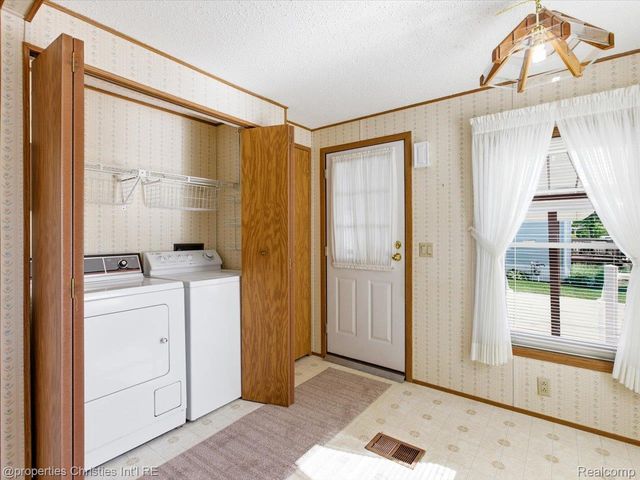 3333 Ravenswood Road 81, Marysville, MI 48040