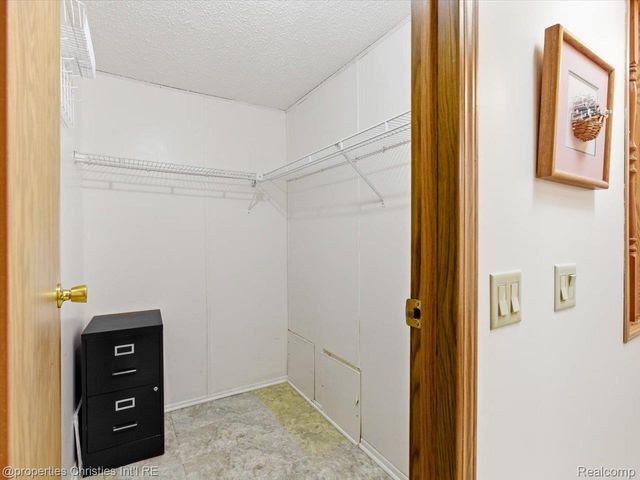 3333 Ravenswood Road 81, Marysville, MI 48040