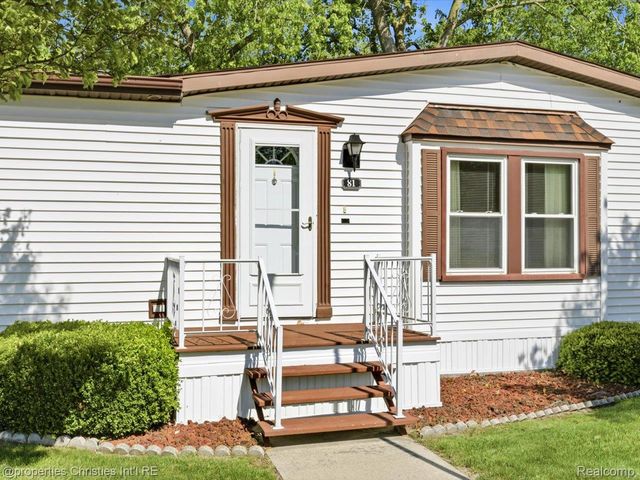 3333 Ravenswood Road 81, Marysville, MI 48040
