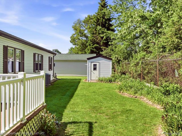 3333 Ravenswood Road 81, Marysville, MI 48040