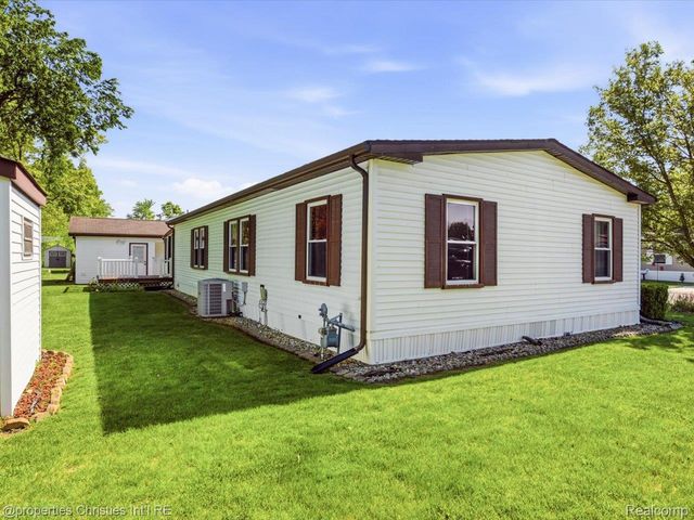 3333 Ravenswood Road 81, Marysville, MI 48040