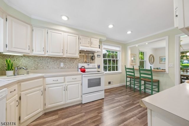 23 Benvenue Ave, West Orange Twp., NJ 07052