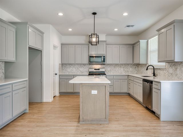 31185 E 65th Court S, Broken Arrow, OK 74014