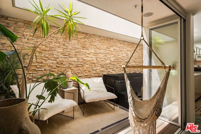 27 Paloma Avenue, Venice (los Angeles), CA 90291