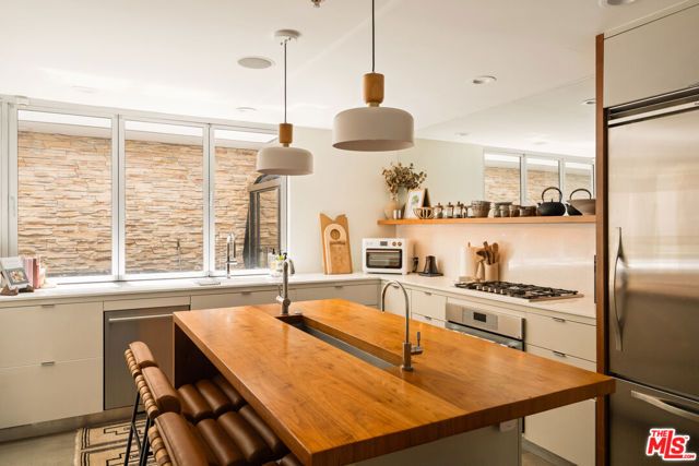 27 Paloma Avenue, Venice (los Angeles), CA 90291