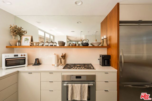 27 Paloma Avenue, Venice (los Angeles), CA 90291
