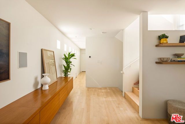 27 Paloma Avenue, Venice (los Angeles), CA 90291