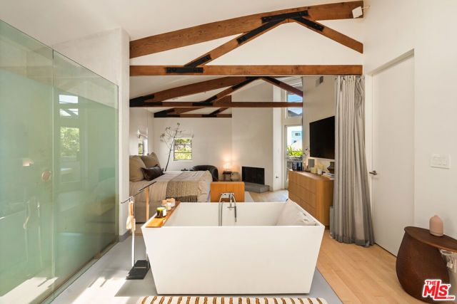 27 Paloma Avenue, Venice (los Angeles), CA 90291