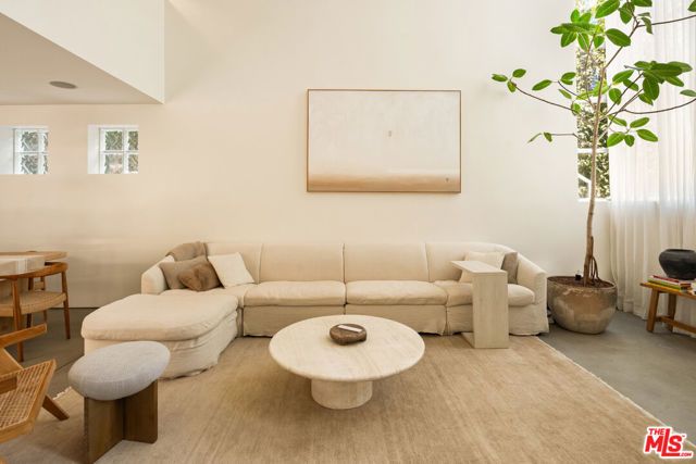 27 Paloma Avenue, Venice (los Angeles), CA 90291