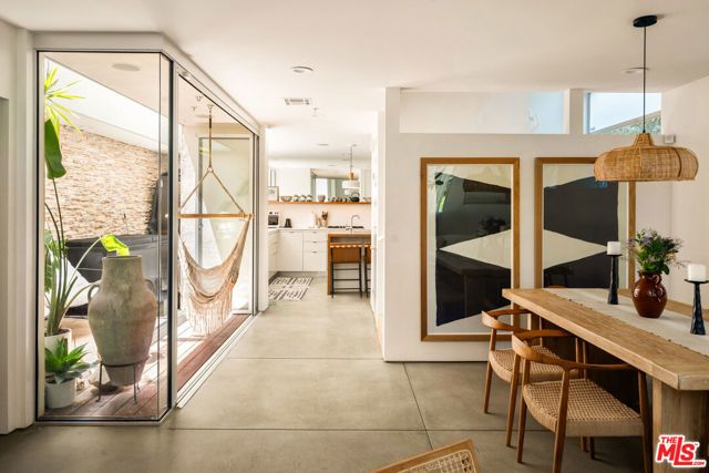 27 Paloma Avenue, Venice (los Angeles), CA 90291