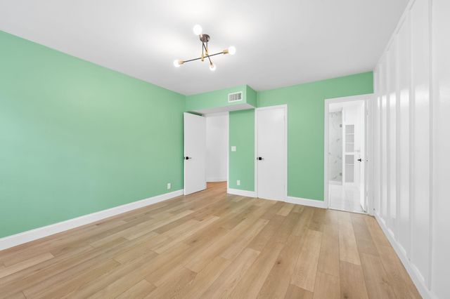 2191 NE 68th Street 407, Fort Lauderdale, FL 33308