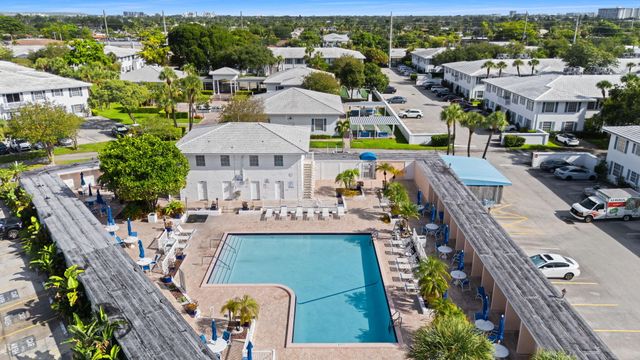 2191 NE 68th Street 407, Fort Lauderdale, FL 33308