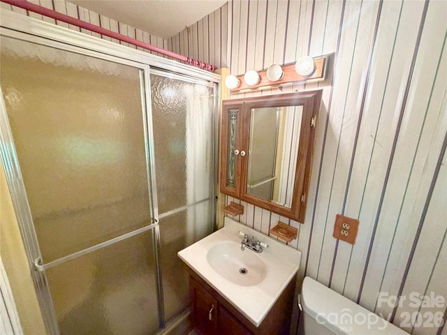 232 Chase Drive, Forest City, NC 28043