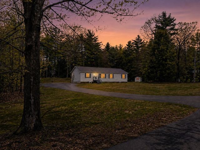 90 Monteiro Drive, Hinsdale, NH 03451