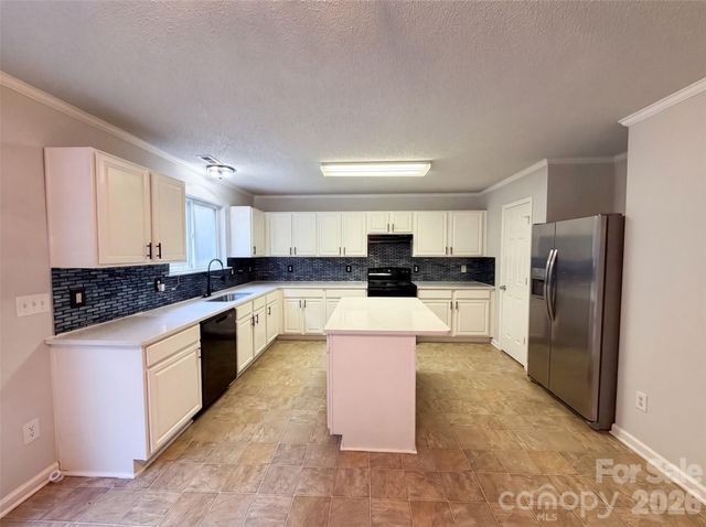 2502 Harwood Hills Lane, Charlotte, NC 28214