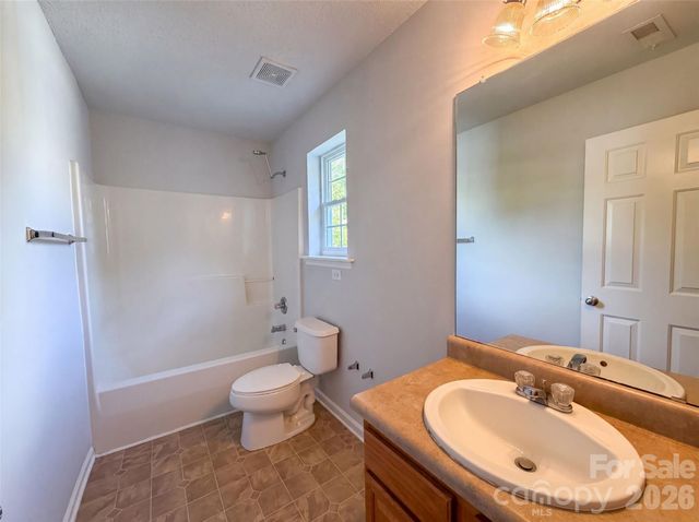 2502 Harwood Hills Lane, Charlotte, NC 28214