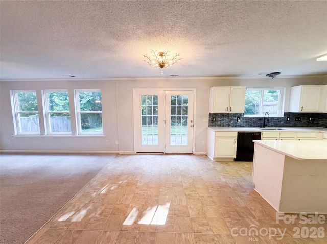 2502 Harwood Hills Lane, Charlotte, NC 28214