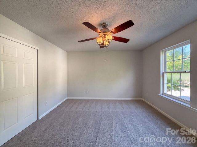 2502 Harwood Hills Lane, Charlotte, NC 28214