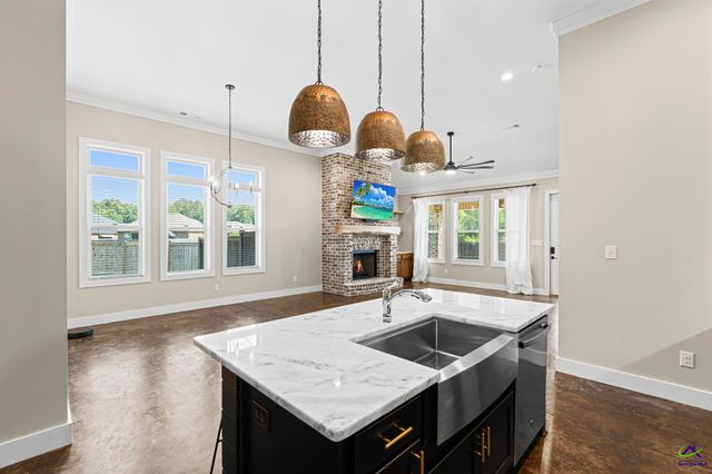 212 Silverside Drive, Perry, GA 31069