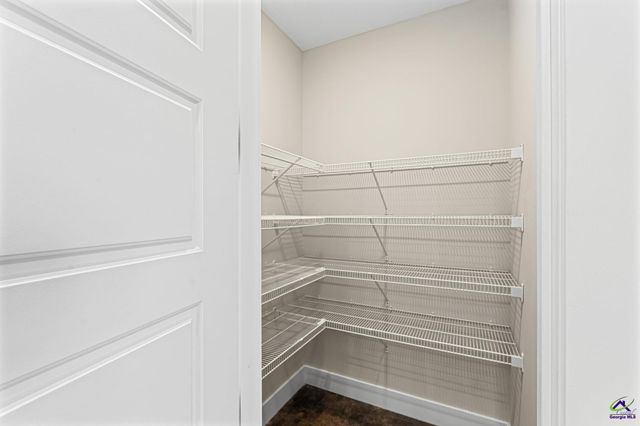 212 Silverside Drive, Perry, GA 31069