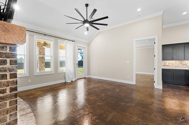 212 Silverside Drive, Perry, GA 31069