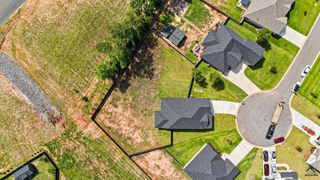 212 Silverside Drive, Perry, GA 31069