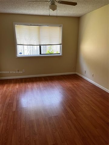 3674 NW 111th Avenue, Sunrise, FL 33351