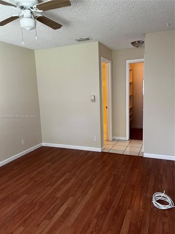 3674 NW 111th Avenue, Sunrise, FL 33351