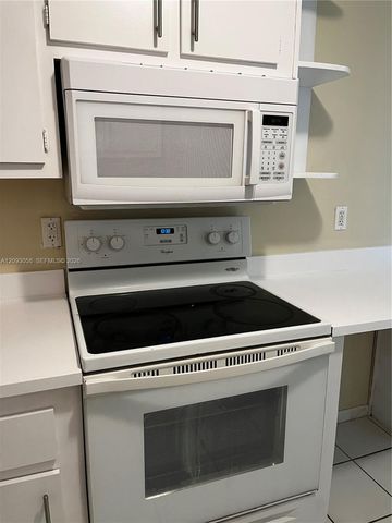 3674 NW 111th Avenue, Sunrise, FL 33351