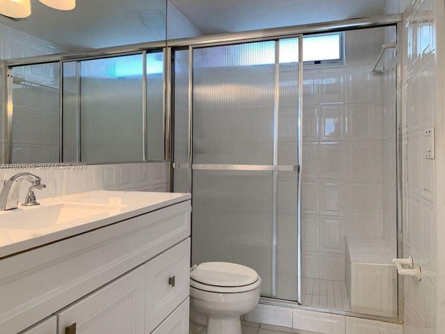 2855 Leonard Drive H404, Aventura, FL 33160