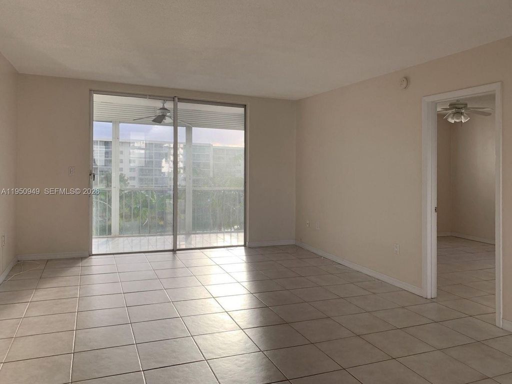 2855 Leonard Drive H404, Aventura, FL 33160