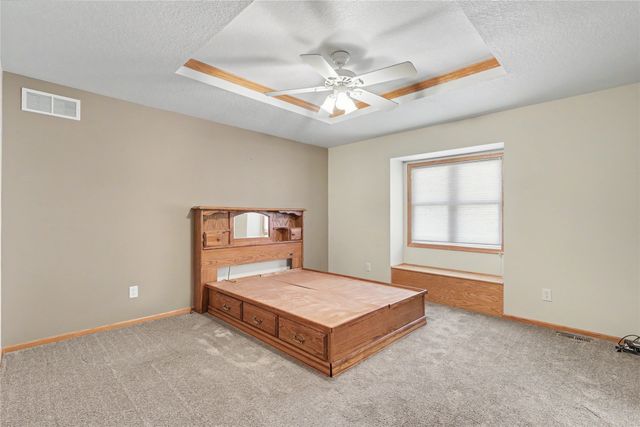 929 S 12th Street, Adel, IA 50003