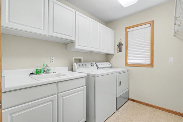 929 S 12th Street, Adel, IA 50003