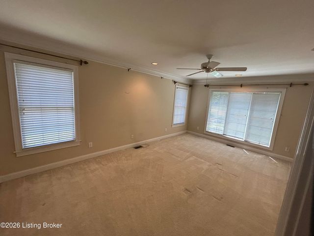 5005 Wolf Pen Woods Dr, Prospect, KY 40059