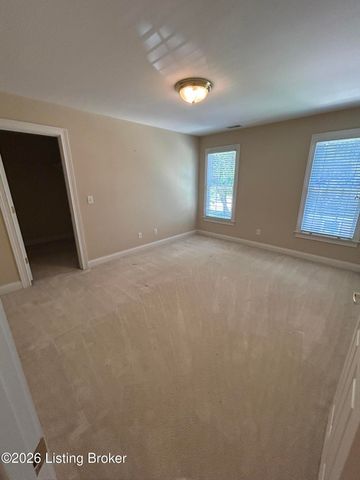 5005 Wolf Pen Woods Dr, Prospect, KY 40059