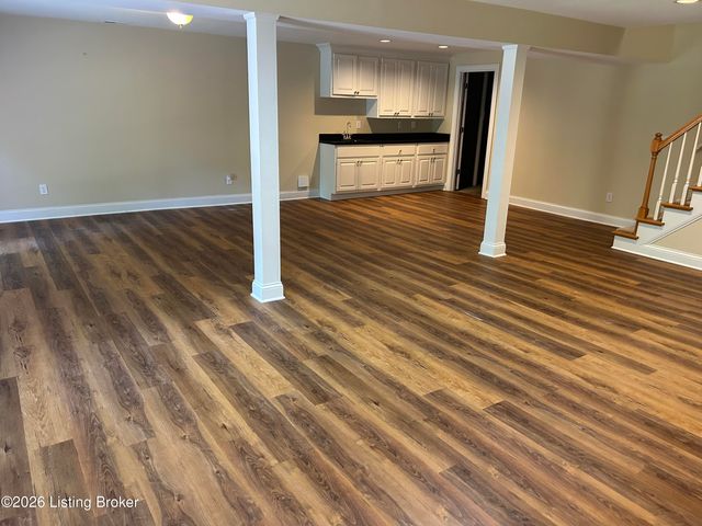 5005 Wolf Pen Woods Dr, Prospect, KY 40059