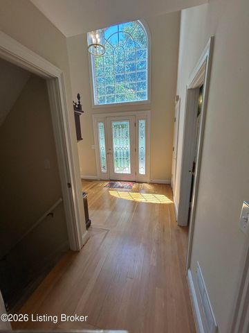 5005 Wolf Pen Woods Dr, Prospect, KY 40059