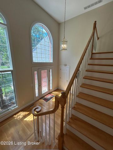 5005 Wolf Pen Woods Dr, Prospect, KY 40059