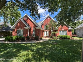 5005 Wolf Pen Woods Dr, Prospect, KY 40059