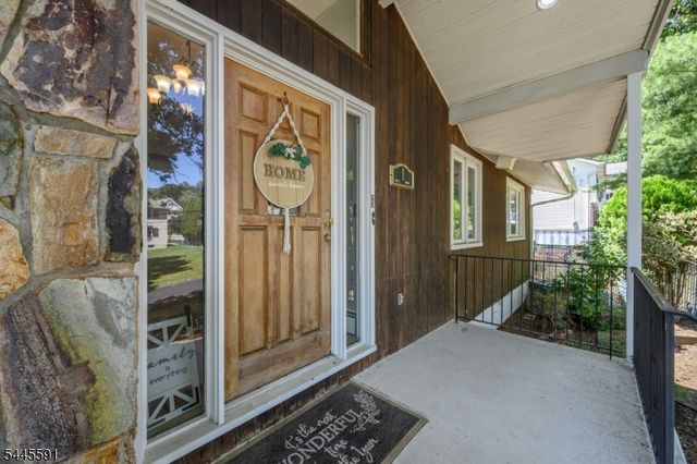 1 Lewis St, Haledon Boro, NJ 07508