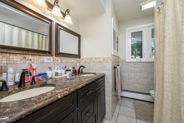 1 Lewis St, Haledon Boro, NJ 07508