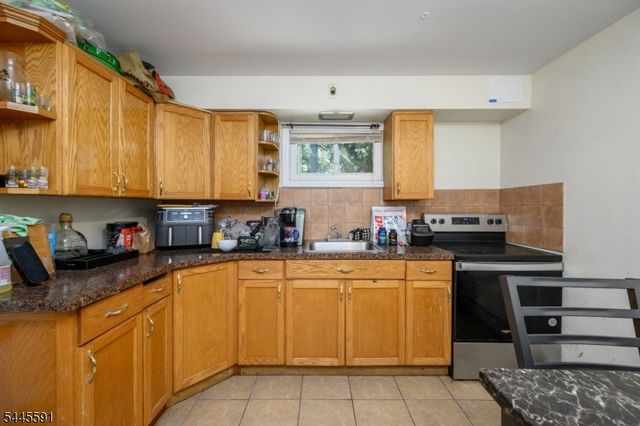 1 Lewis St, Haledon Boro, NJ 07508