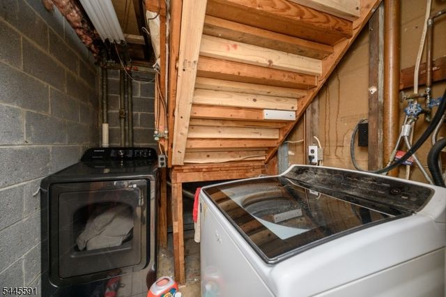 1 Lewis St, Haledon Boro, NJ 07508